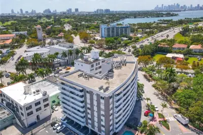 4141 Nautilus Dr #6F, Miami Beach: photo 1 of 15