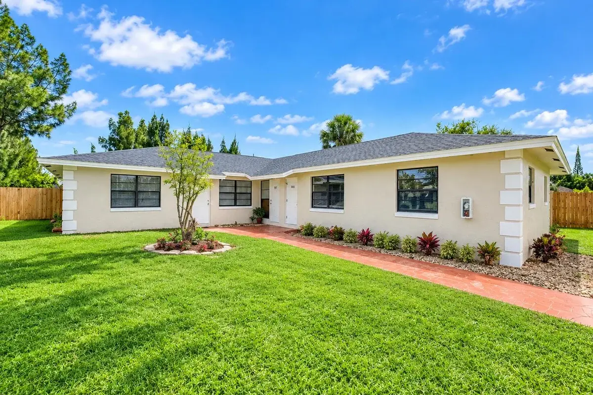 9370 Hi Dr, West Palm Beach: photo 1 of 14