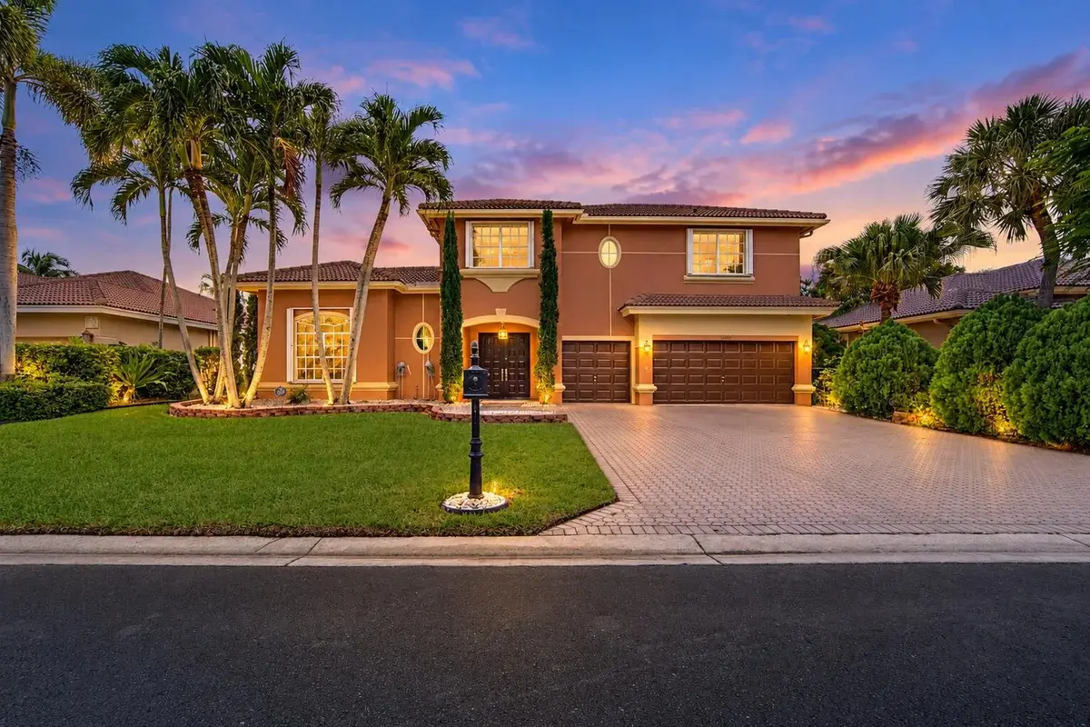 11950 NW 3rd Dr, Coral Springs: photo 1 of 63