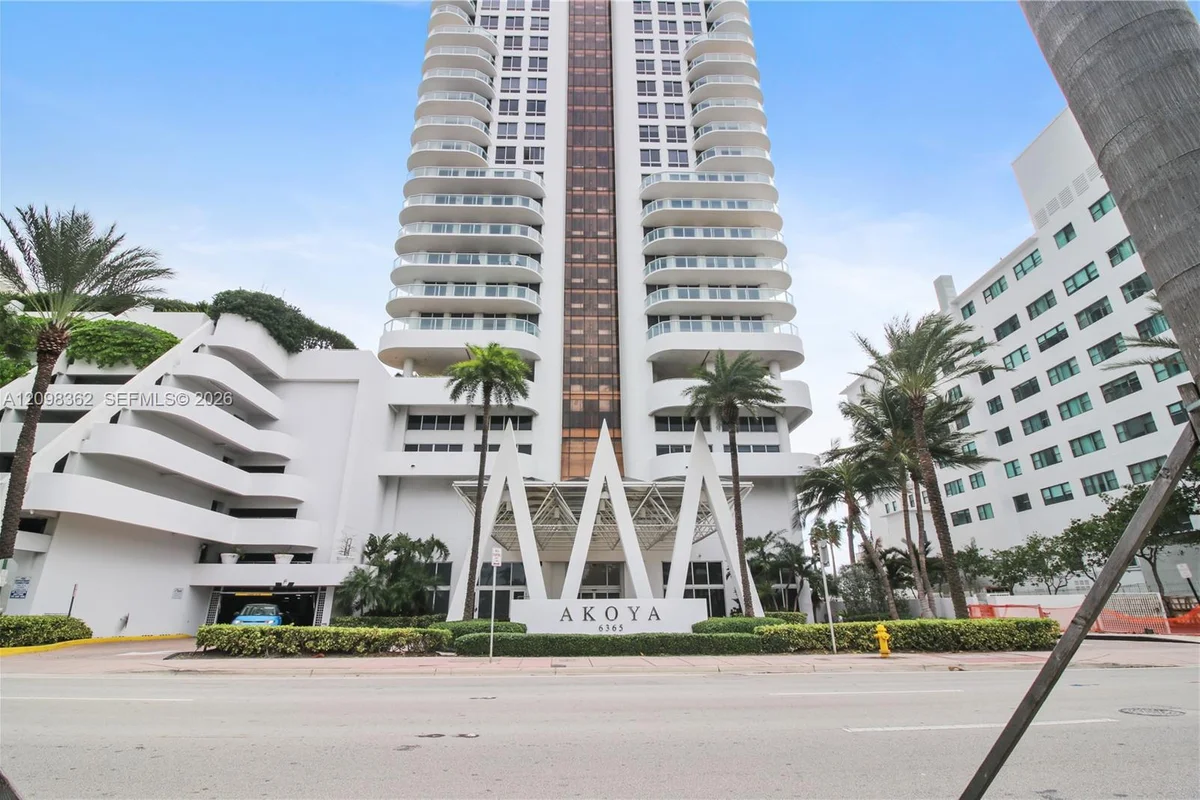 6365 Collins Ave #3909, Miami Beach: photo 1 of 41