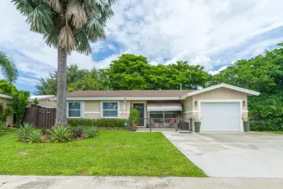 11841 NW 33rd St, Sunrise: photo 1 of 37
