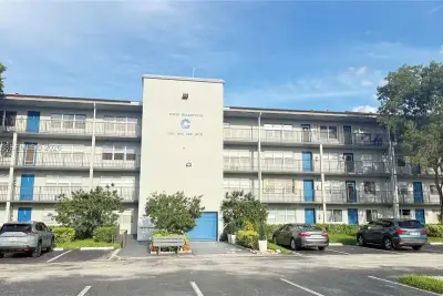 301 SW 135th Ave #310C, Pembroke Pines: photo 1 of 15