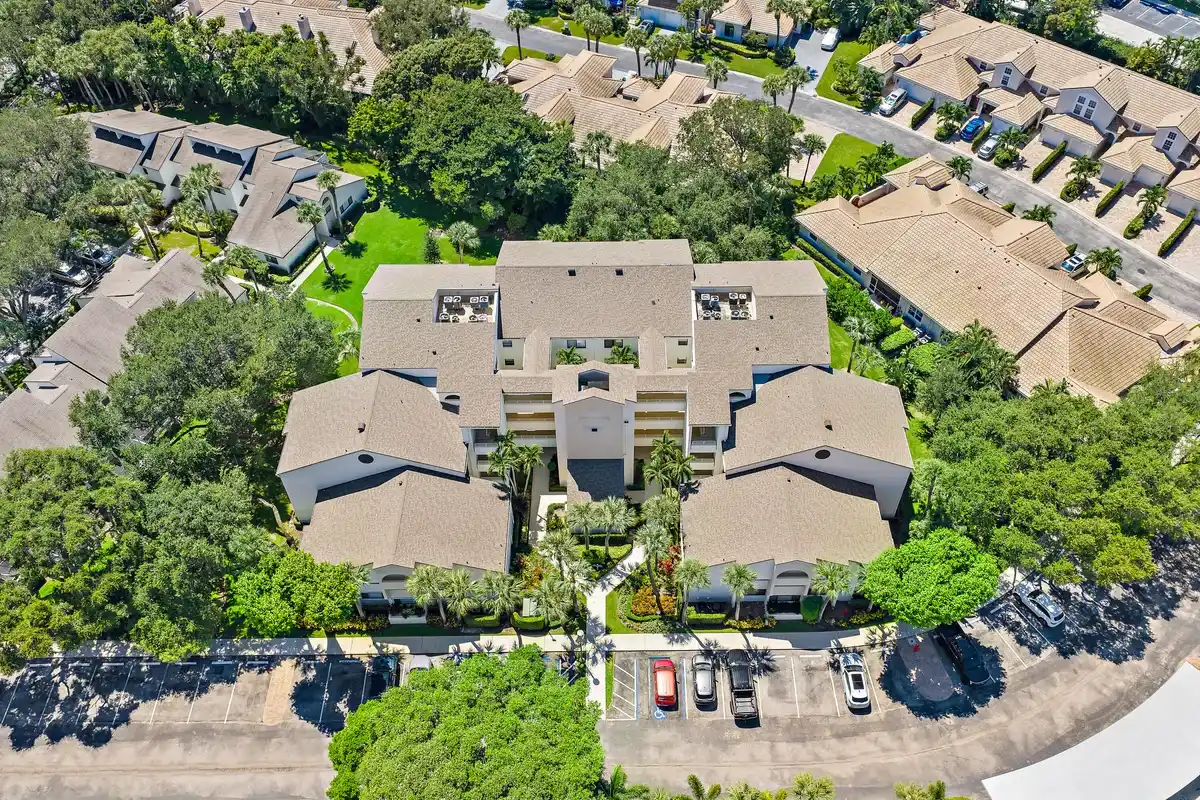 326 Oak Harbour Dr, Juno Beach: photo 1 of 72