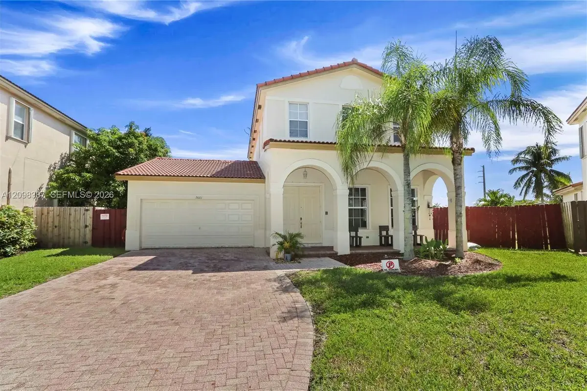 2001 NE 40th Rd, Homestead: photo 1 of 32