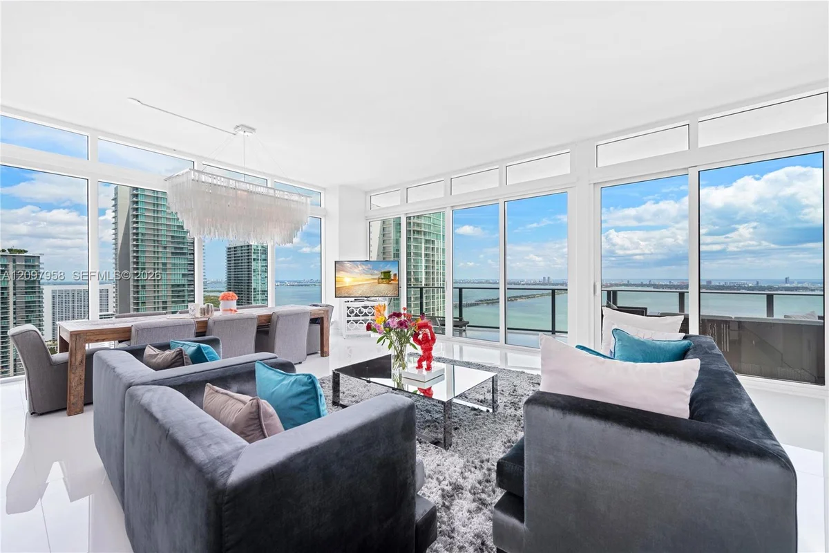 460 NE 28th St #LPH-4201, Miami: photo 1 of 18