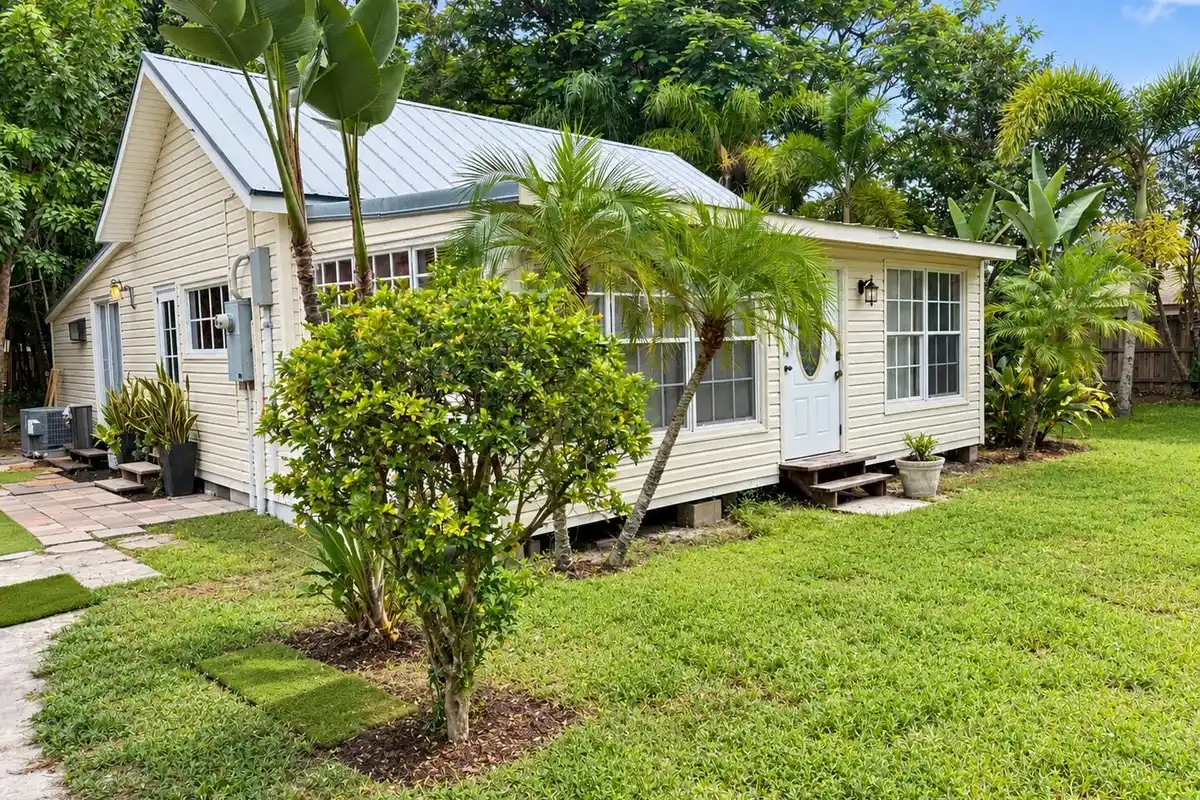 151 Temple Dr, Loxahatchee Groves: photo 1 of 14