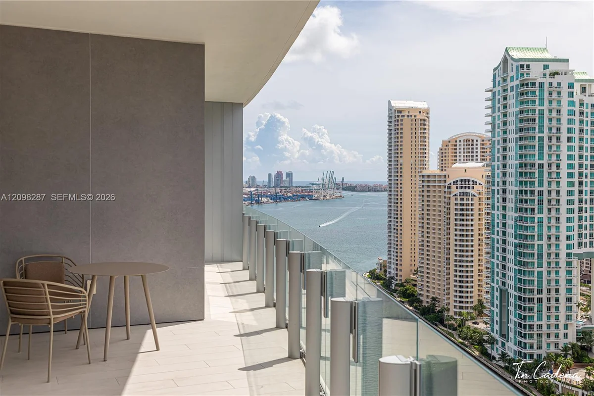 300 Biscayne Boulevard Way #2606W, Miami: photo 1 of 16