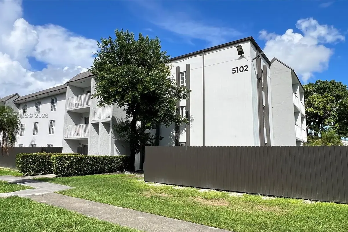 5102 NW 79th Ave #208, Doral: photo 1 of 22