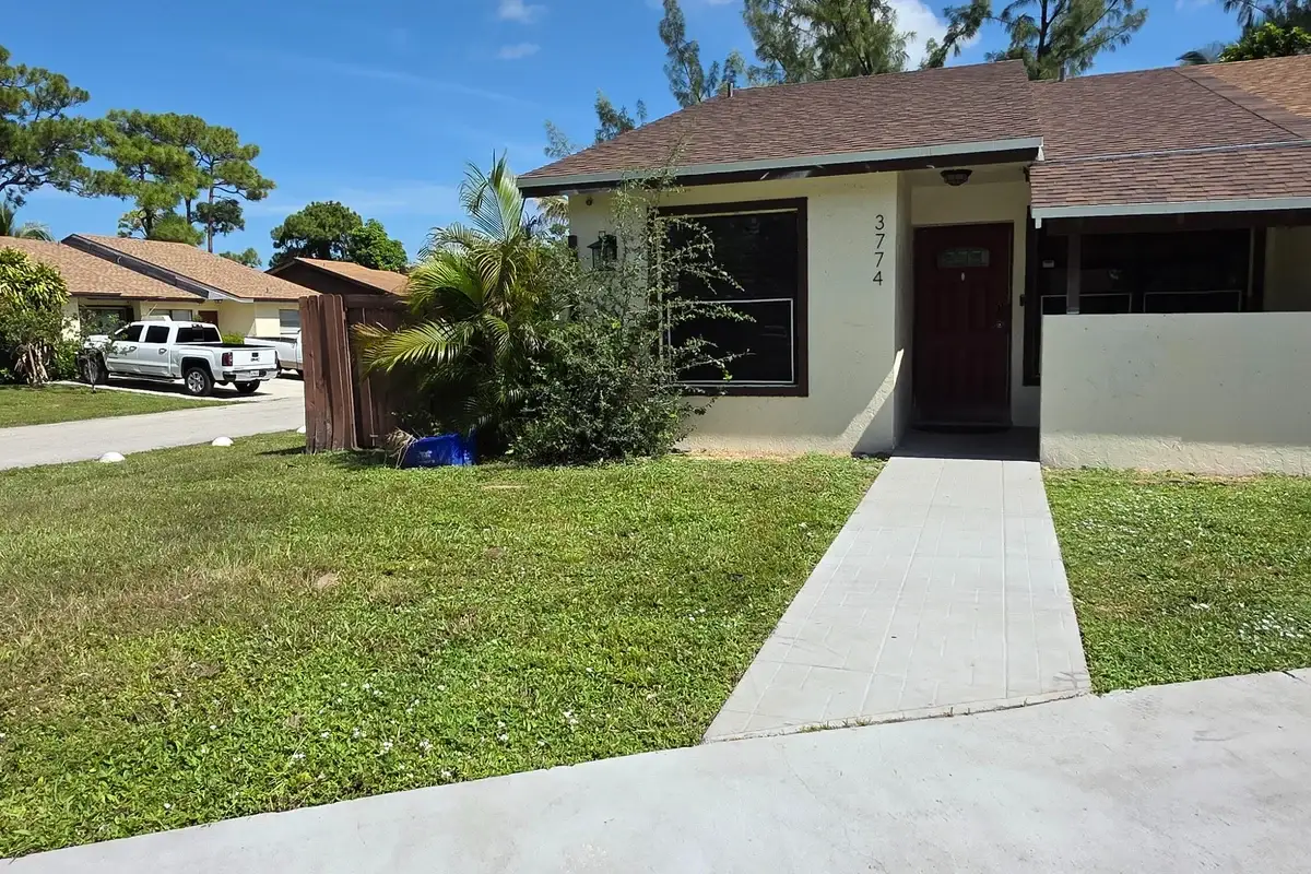3774 Mil Lake Ct, Lake Worth: photo 1 of 24
