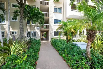 7845 Camino Real #O-212, Miami: photo 1 of 50