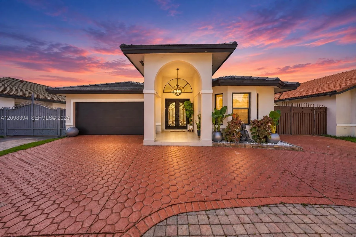 8936 NW 150th Ter, Miami Lakes: photo 1 of 42