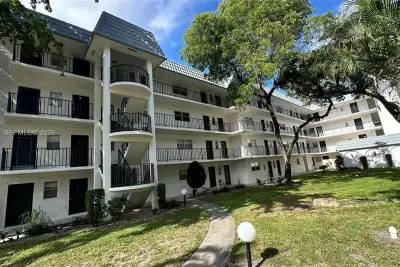 3360 Spanish Moss Ter #403, Lauderhill: photo 1 of 21