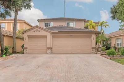 10342 Old Winston Ct, Lake Worth: photo 1 of 28