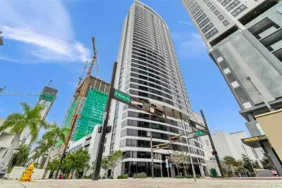 225 N Miami Ave #2208, Miami: photo 1 of 39