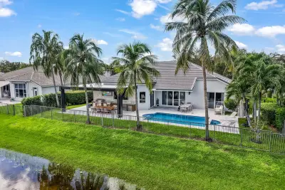 2678 Meadowood Dr, Weston: photo 1 of 71
