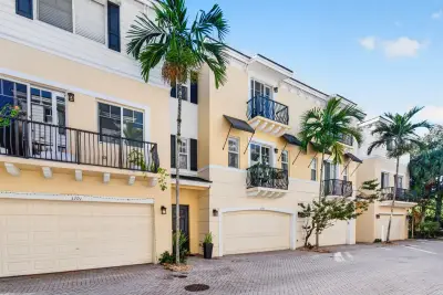 3793 NW 5th Ter, Boca Raton: photo 1 of 94