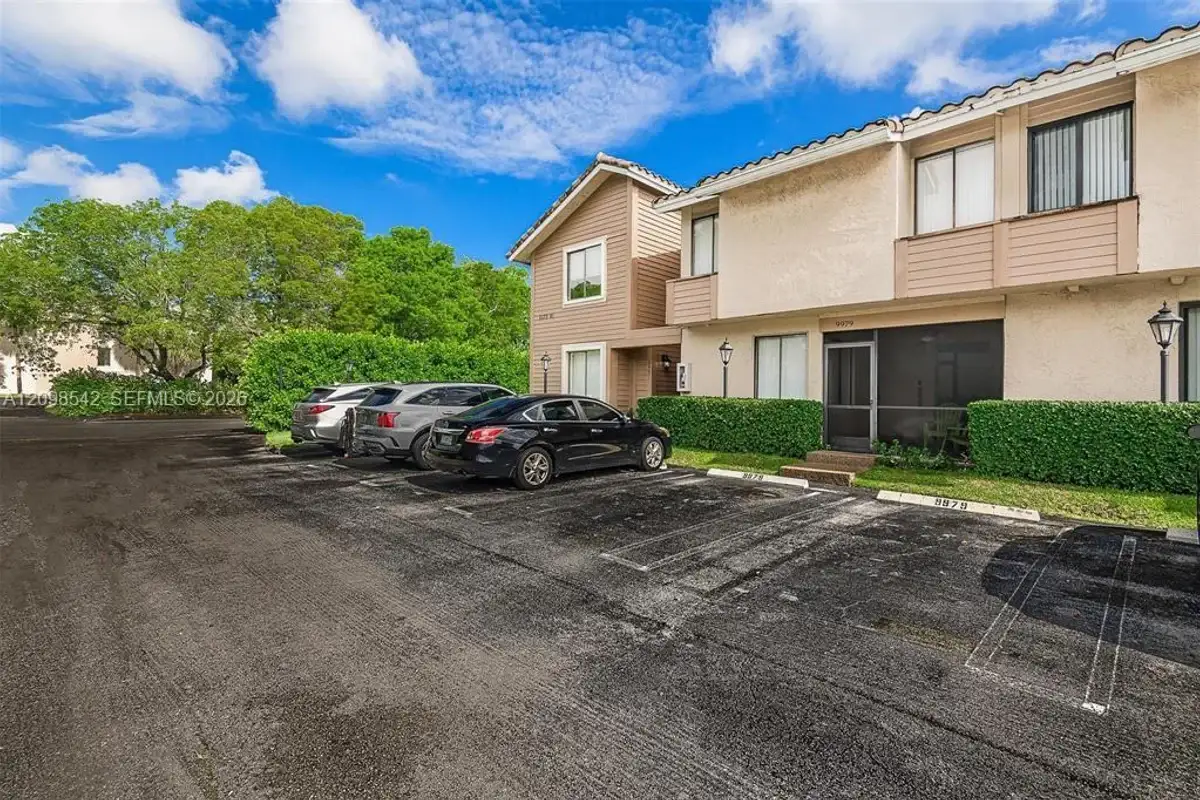 9979 W Atlantic Blvd, Coral Springs: photo 1 of 34
