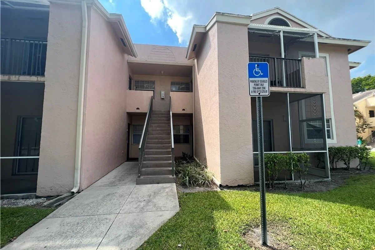 840 Cypress Park Way #f3, Deerfield Beach: photo 1 of 21