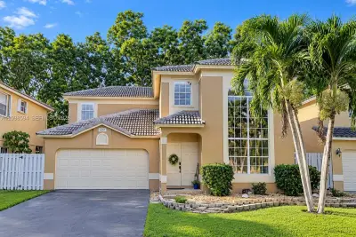 4257 NW 57th Dr, Coconut Creek: photo 1 of 7