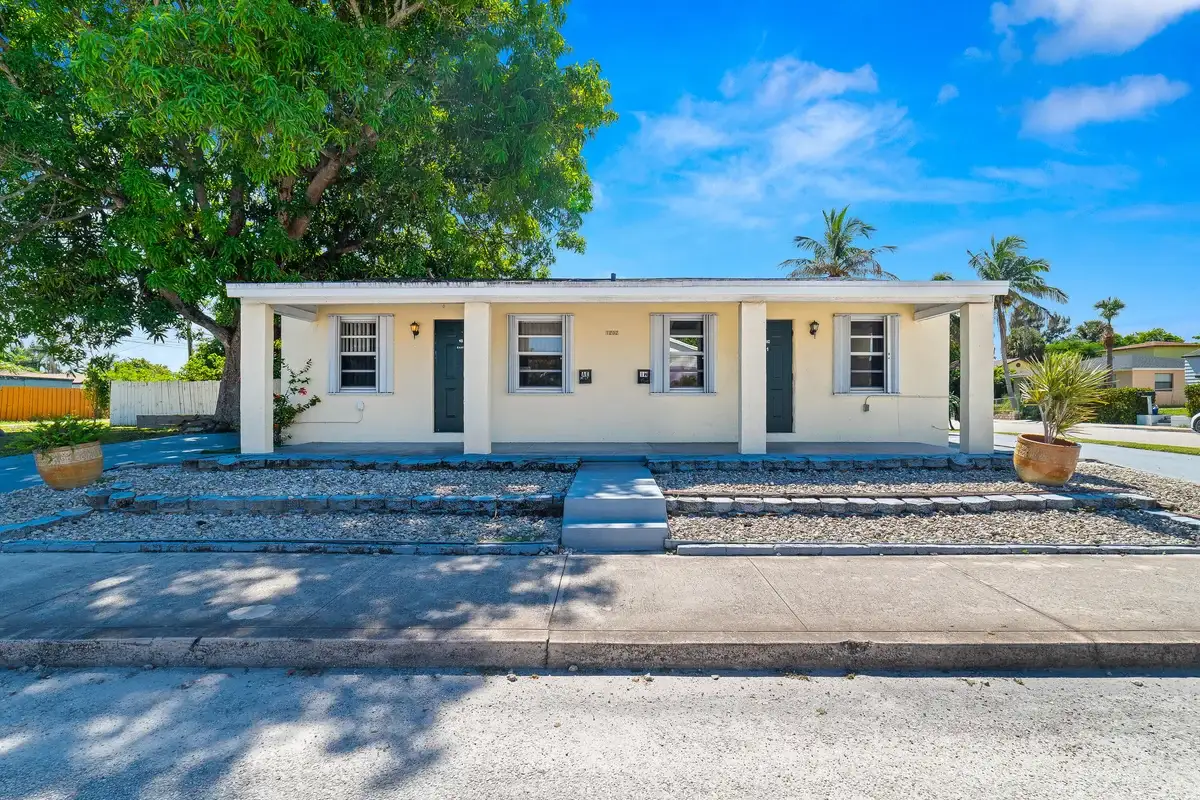 1202 S M St, Lake Worth Beach: photo 1 of 30