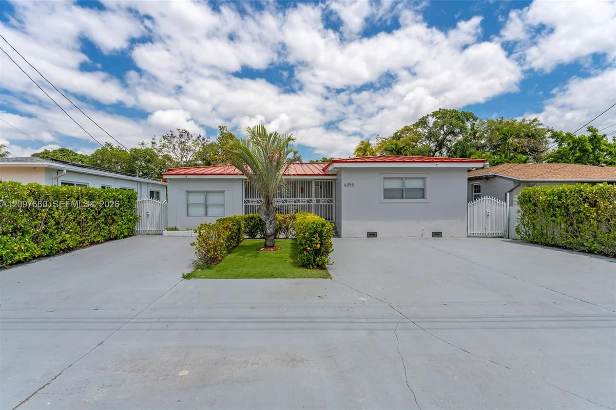 6355 SW 30th St, Miami: photo 1 of 59