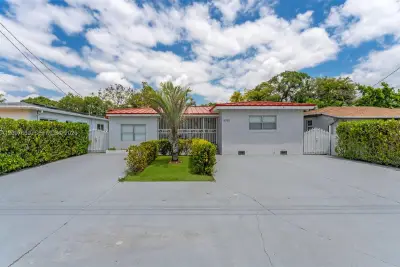 6355 SW 30th St, Miami: photo 1 of 59