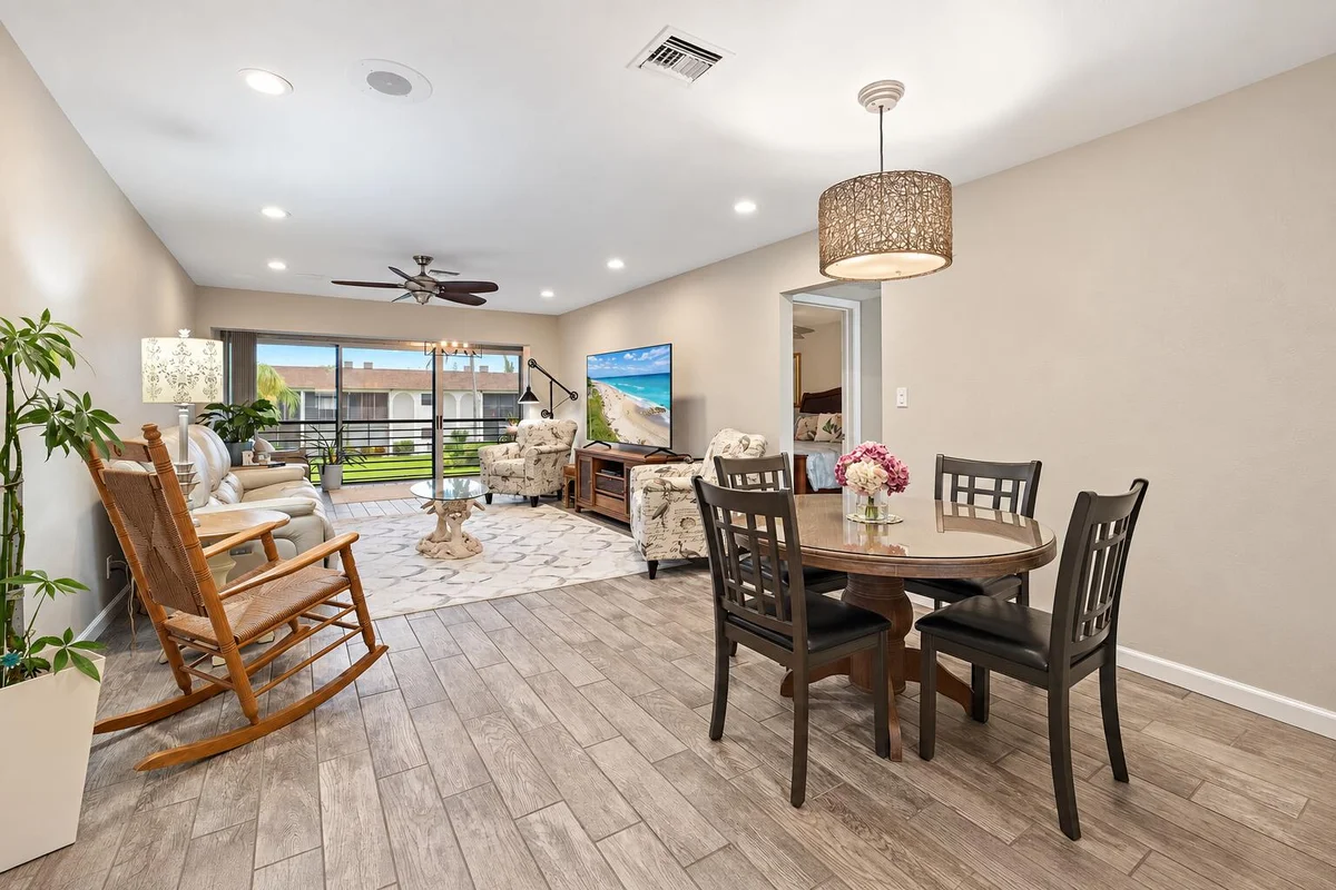 755 Saturn St #E203, Jupiter: photo 1 of 20
