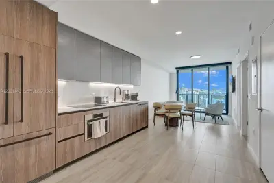 580 72nd St #PH6, Miami Beach: photo 1 of 29