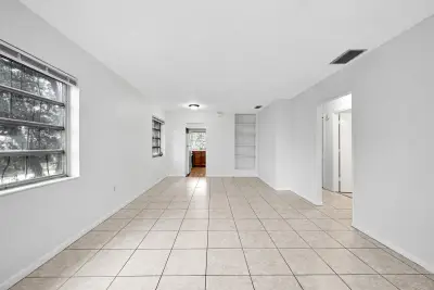 199 SW 15th St #3, Boca Raton: photo 1 of 30