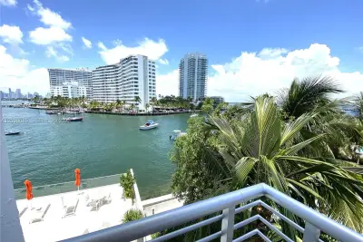 1450 Lincoln Rd #401, Miami Beach: photo 1 of 16