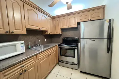 4023 Berkshire B, Deerfield Beach: photo 1 of 40