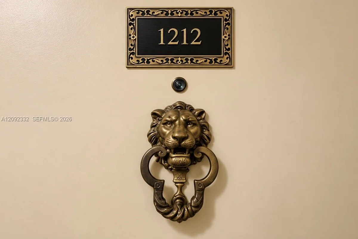 700 Biltmore Way #1212, Coral Gables: photo 1 of 14
