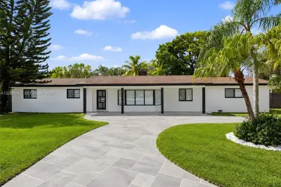8200 SW 164th St, Palmetto Bay: photo 1 of 44