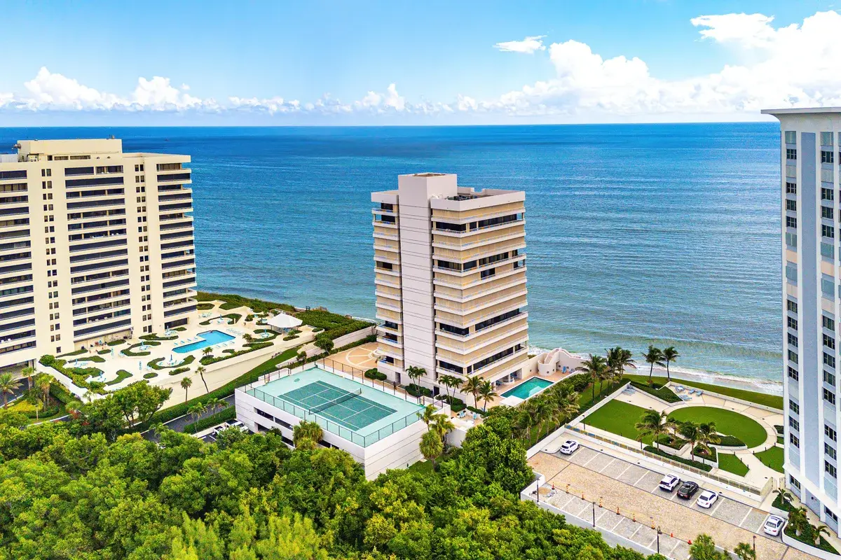 5250 N Ocean Dr #3N, Riviera Beach: photo 1 of 31