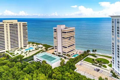 5250 N Ocean Dr #3N, Riviera Beach: photo 1 of 31