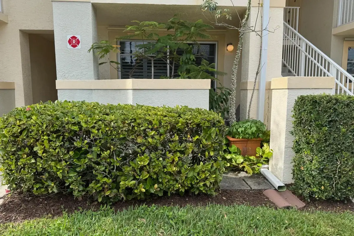 4903 Chancellor Dr #11, Jupiter: photo 1 of 21