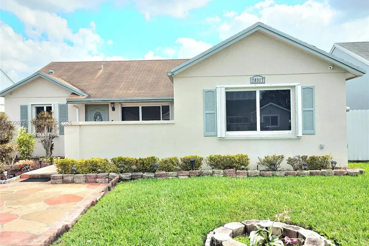 20317 NW 33rd Ave, Miami Gardens: photo 1 of 25
