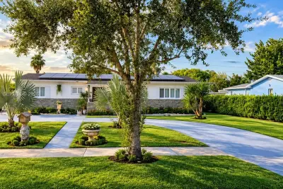 9911 Haitian Dr, Cutler Bay: photo 1 of 13