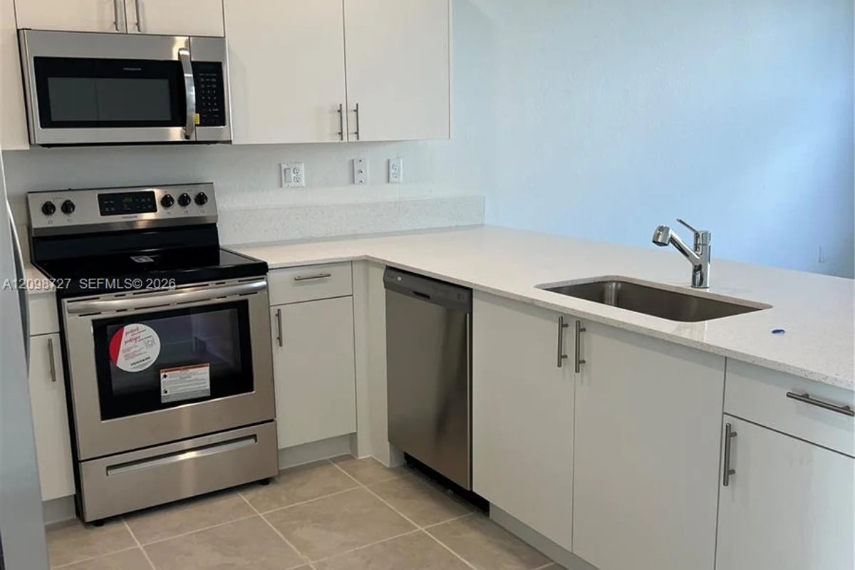 13247 SW 286th St, Homestead: photo 1 of 40