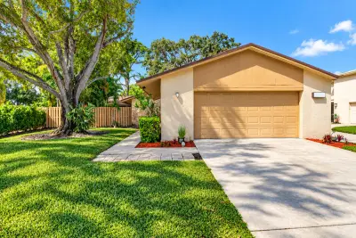772 NW 25th Ave, Delray Beach: photo 1 of 61