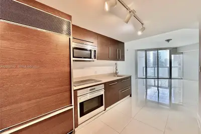 475 Brickell Ave #3808, Miami: photo 1 of 36