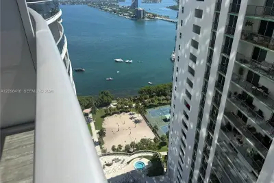 488 NE 18th St #3104, Miami: photo 1 of 49