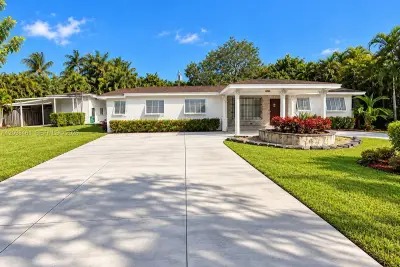 11845 SW 97th Ave, Miami: photo 1 of 17