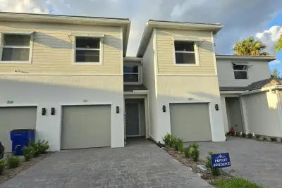 161 Lakeside Landing Ct, Royal Palm Beach: photo 1 of 27