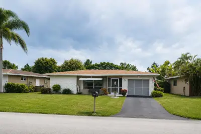 4821 NW 13th Ave, Deerfield Beach: photo 1 of 16