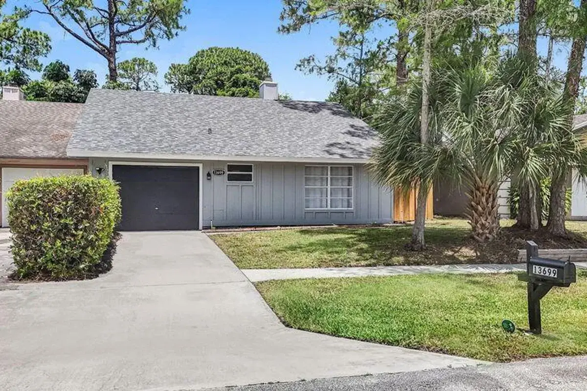 13699 Lavender Ln, Wellington: photo 1 of 13