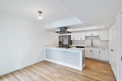 401 Southwind Dr #7, North Palm Beach: photo 1 of 9