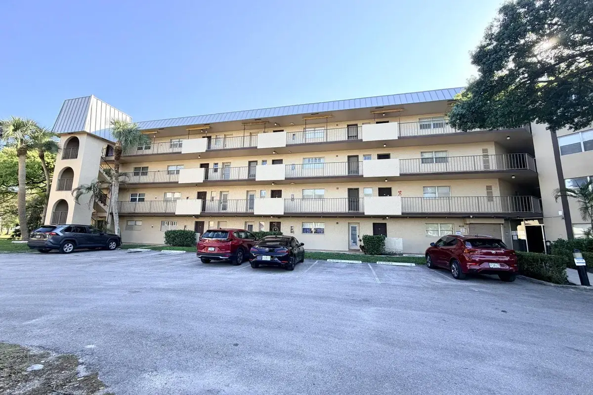 6260 S Falls Cir Dr #201, Lauderhill: photo 1 of 32