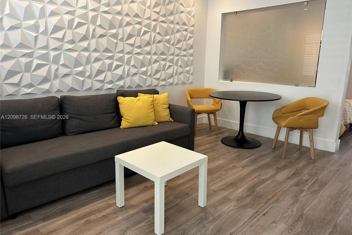 1235 Euclid Ave #2, Miami Beach: photo 1 of 21