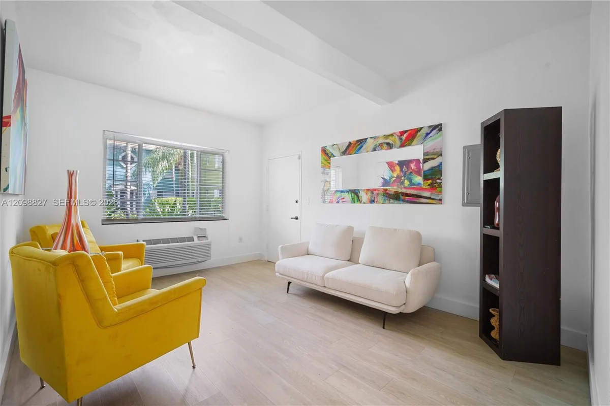 5140 NE 2nd Ct #1, Miami: photo 1 of 10